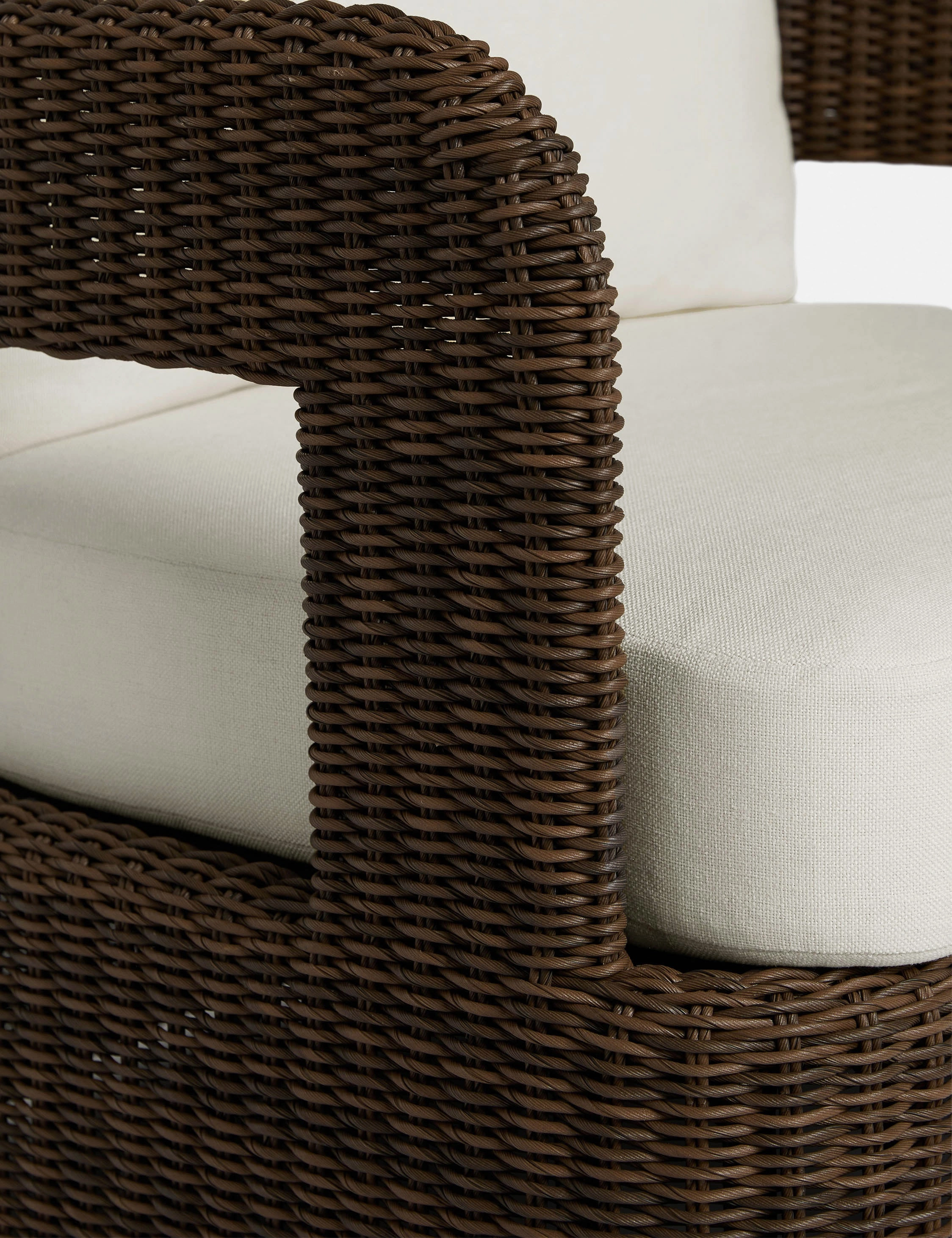 Hadler Outdoor Swivel Lounge Chair