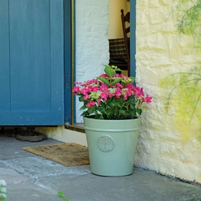 Heritage Pot Green hanging garden planters for small spaces