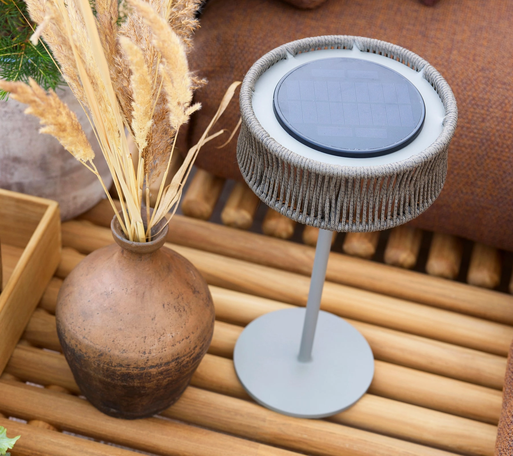 Illusion table lamp, medium