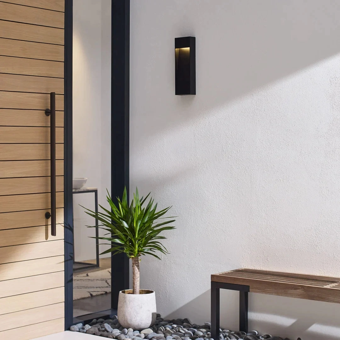 Inga 15 Outdoor Wall