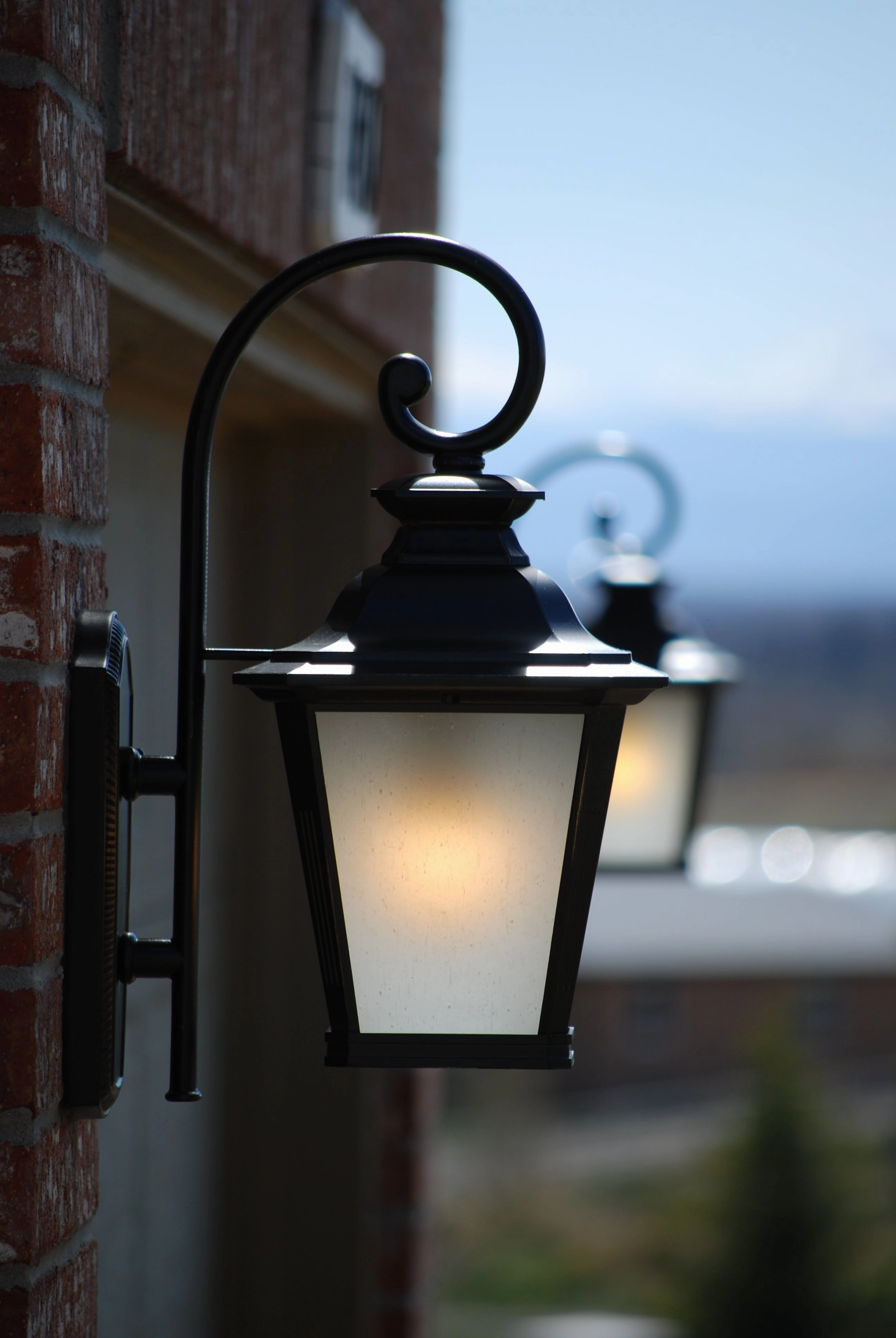 Knoxville LED LED Outdoor Wall Sconce Bronze