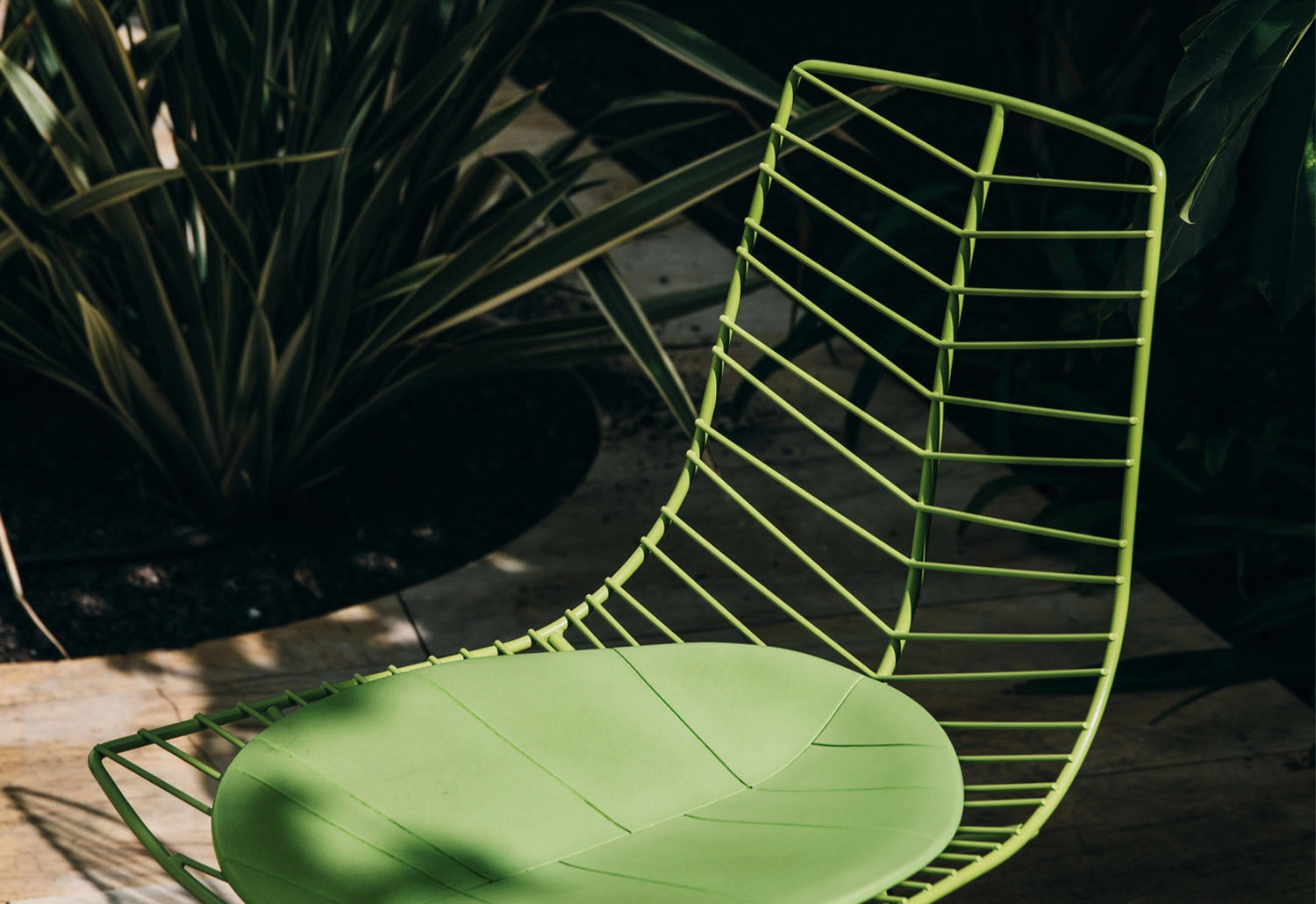 Leaf Outdoor Sled Chair