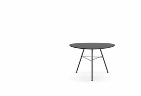 Leaf Outdoor Table | Triangleoutdoor patio furniture set