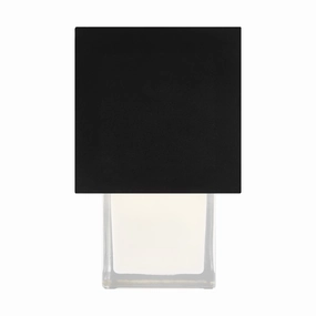 Leagan Small Flush MountWeatherproof outdoor lighting