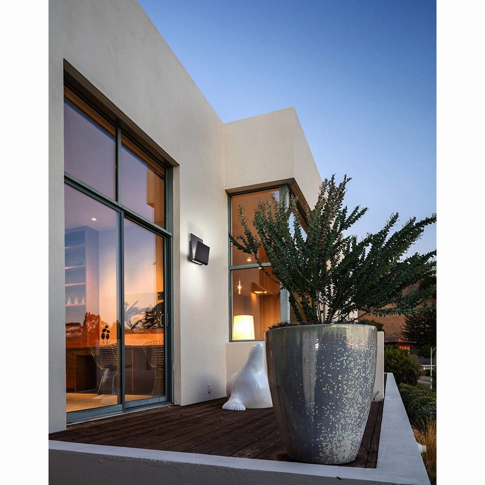Logan LED Exterior Wall
