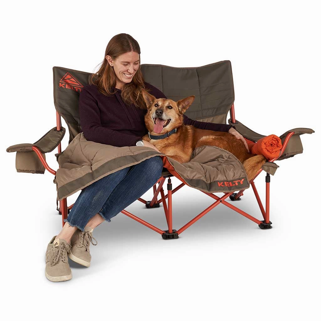 Low Loveseat Nest