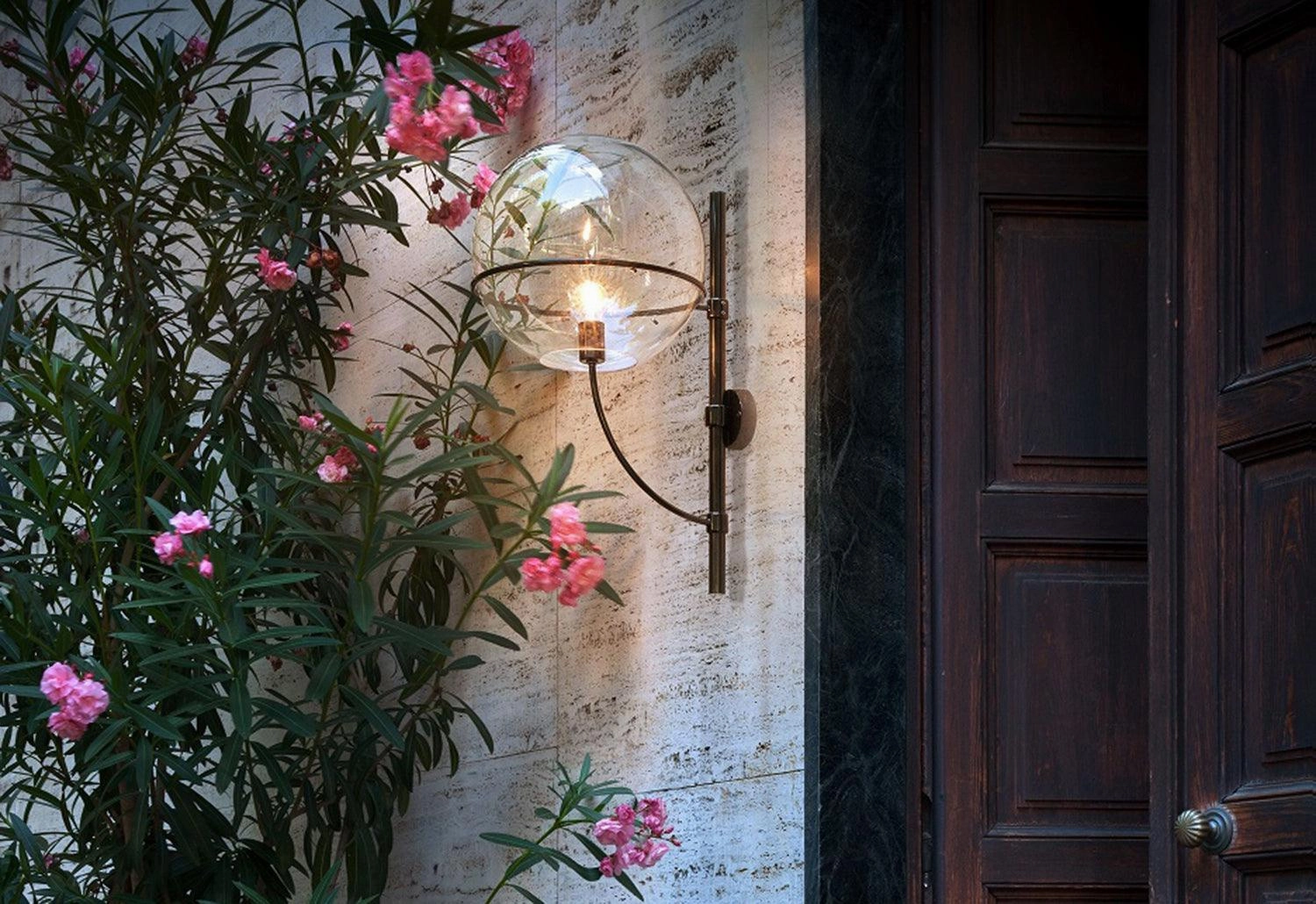 Lyndon Wall Light