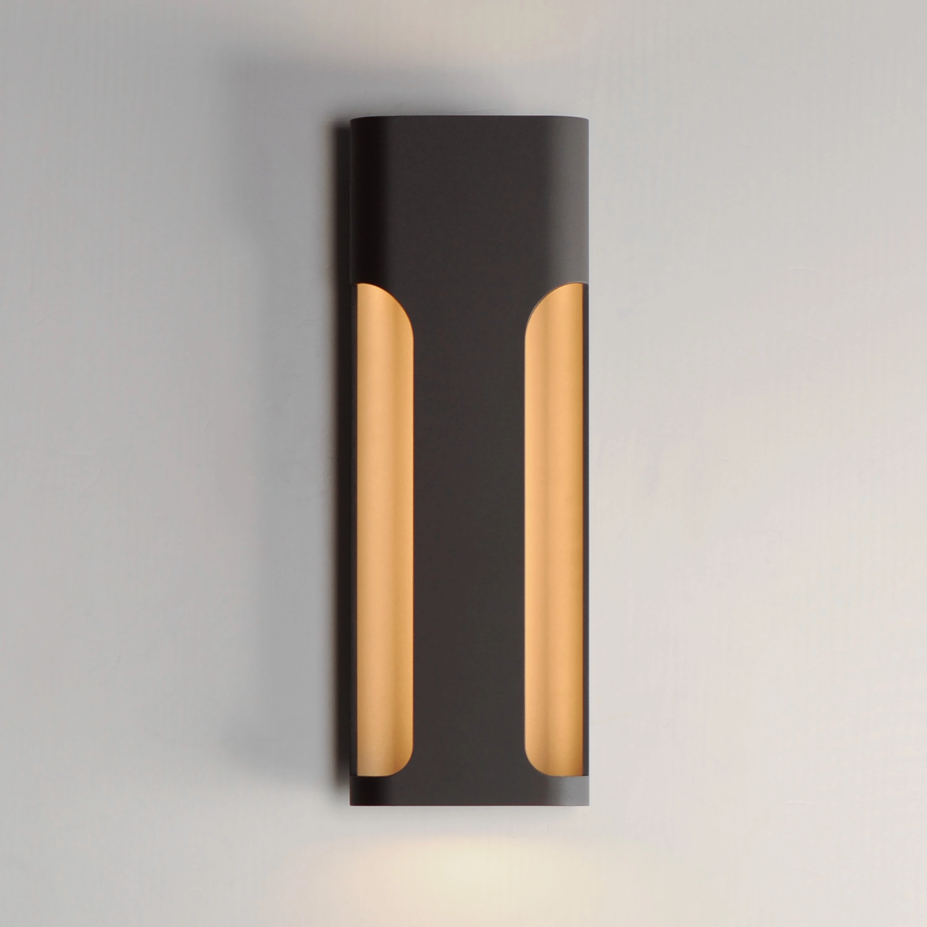 Maglev 18" LED Outdoor Wall Lamp
