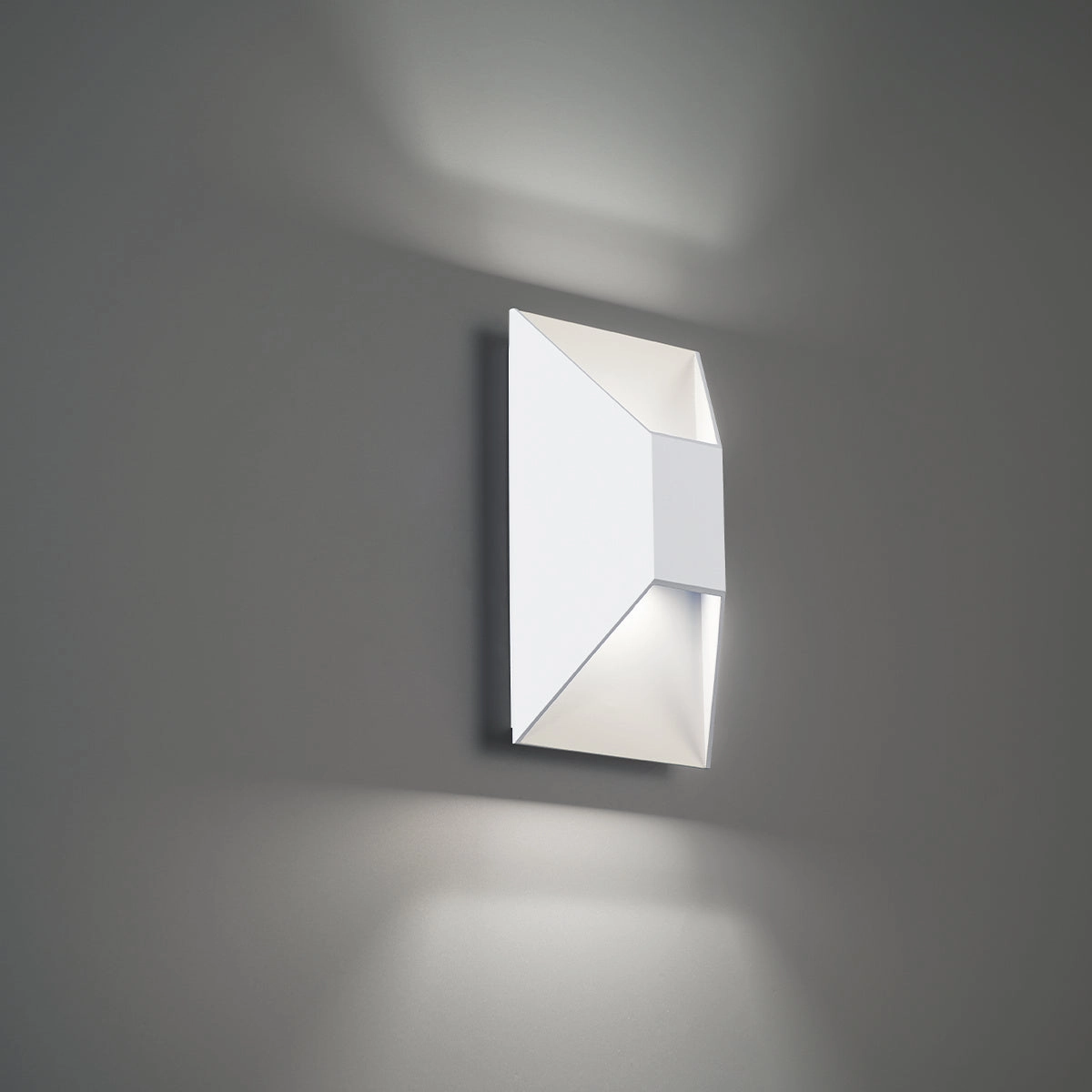 Maglev LED Outdoor Wall Sconce WhiteOutdoor wall sconces with motion sensor