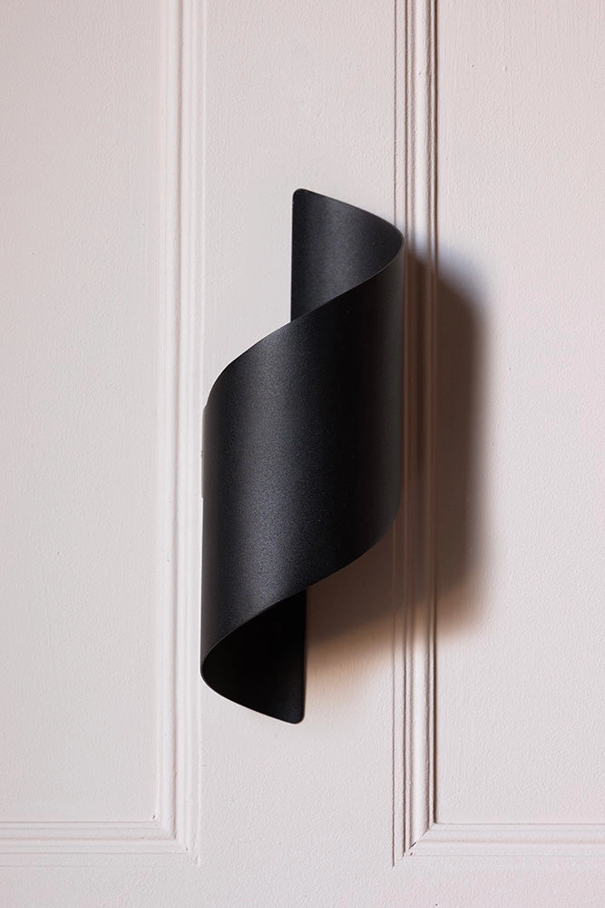 Modern Black Outdoor Wall Light