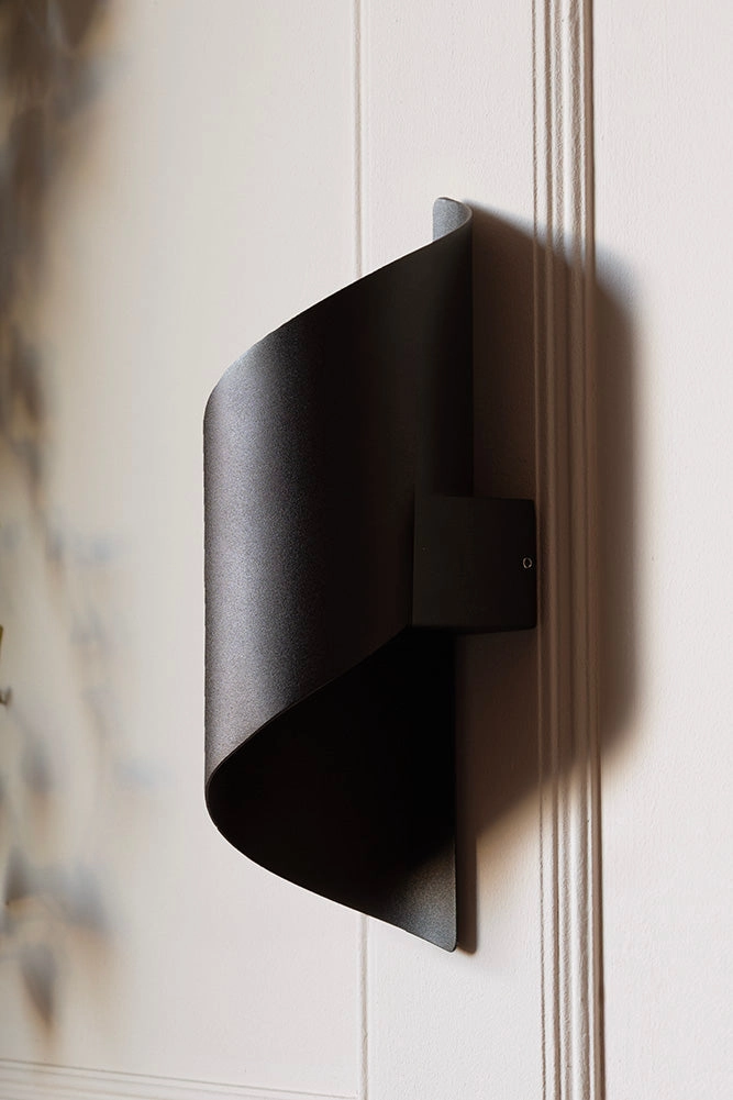 Modern Black Outdoor Wall Light