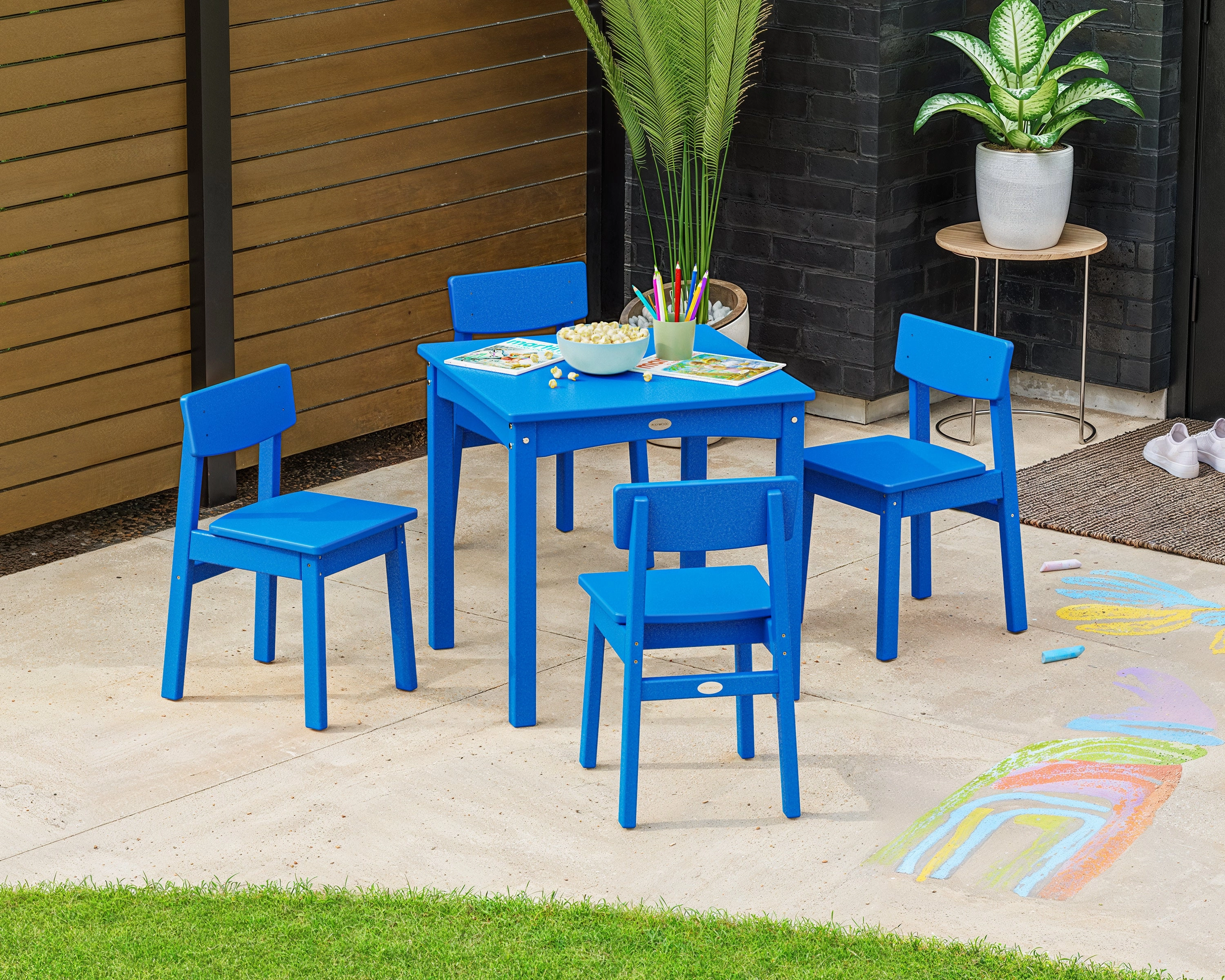 Modern Studio Kids 5-Piece Dining Set