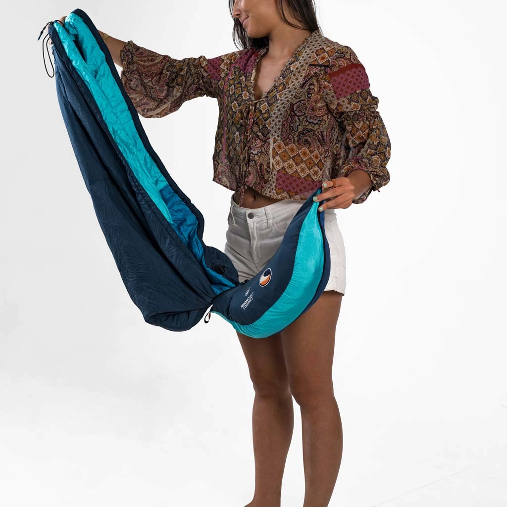 Moonquilt Compact