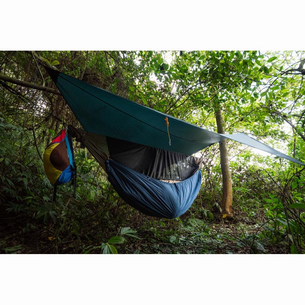 Moonquilt Compact
