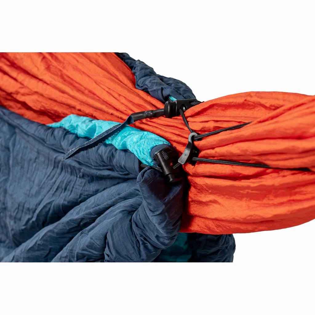 Moonquilt Compact