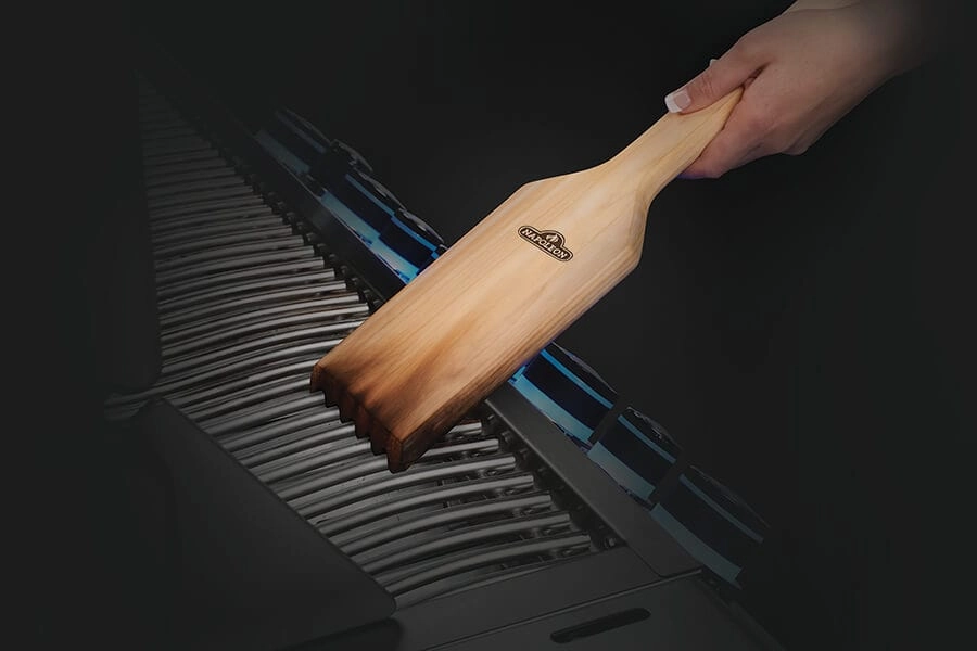 Napoleon Cedar Grid Scraper 62051