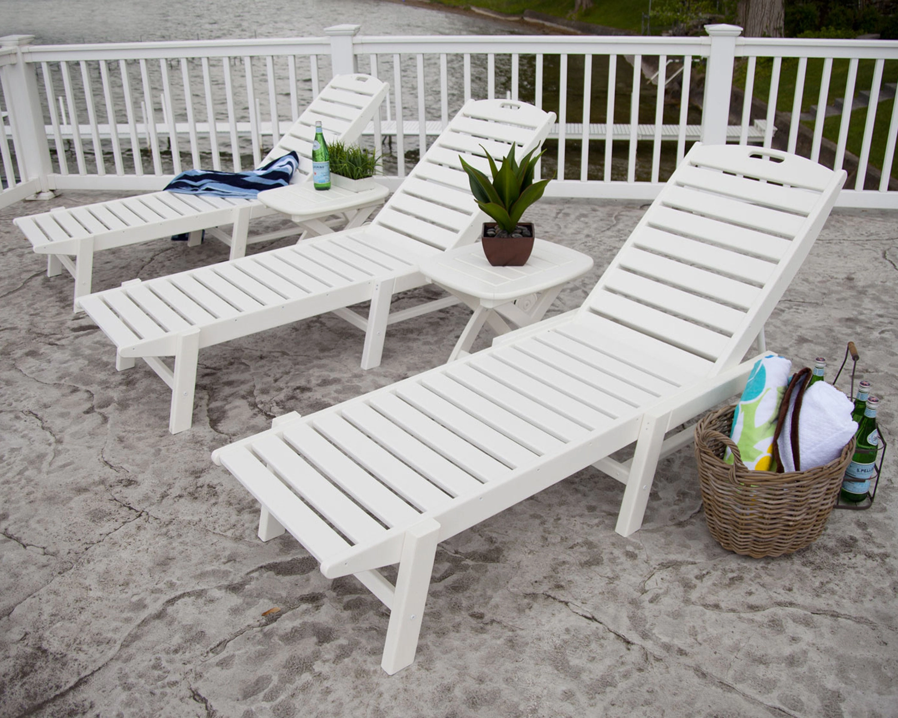 Nautical Chaise with Wheels