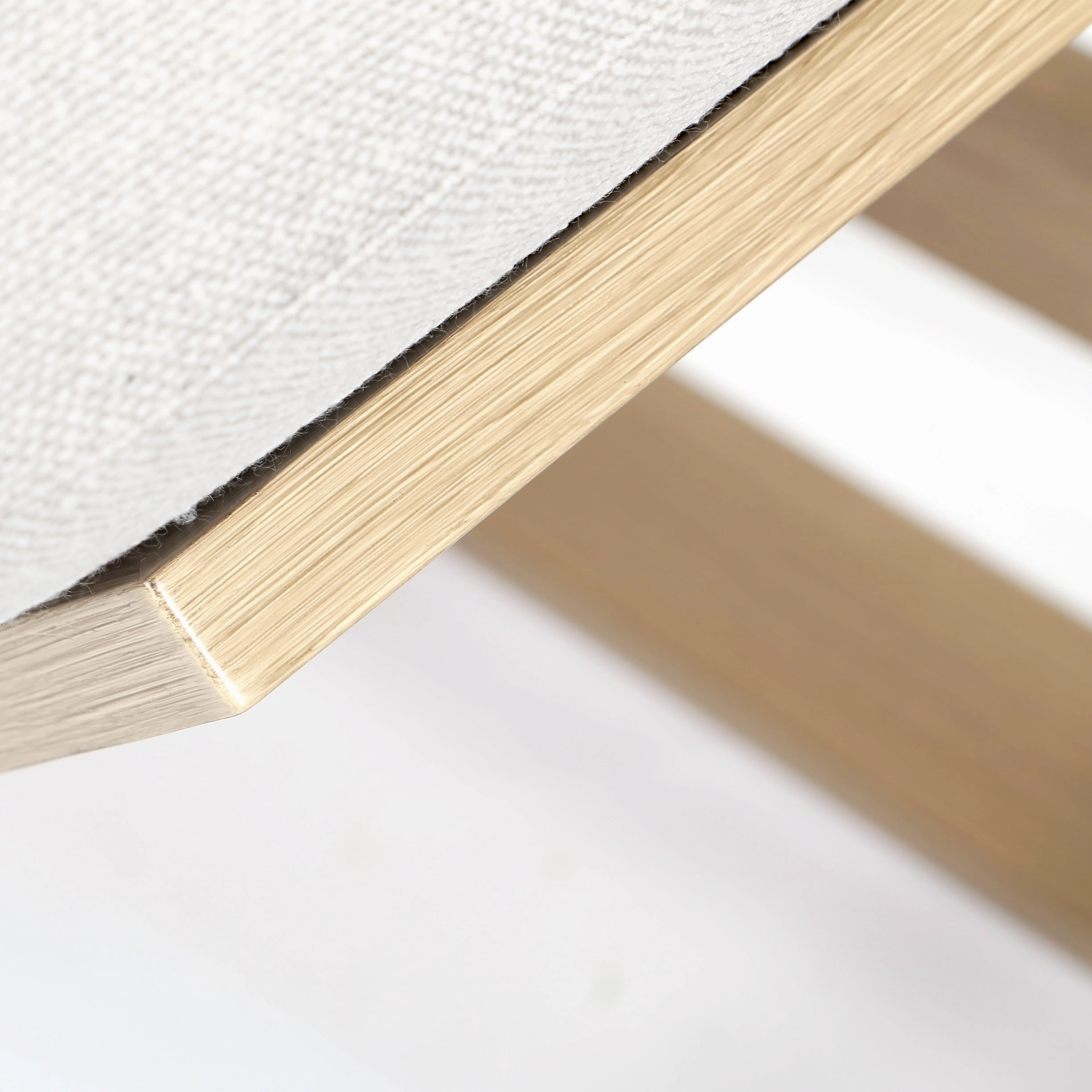 Novara Chaise Lounge