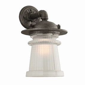 Pearl Street Outdoor Wall LightWeatherproof outdoor lighting