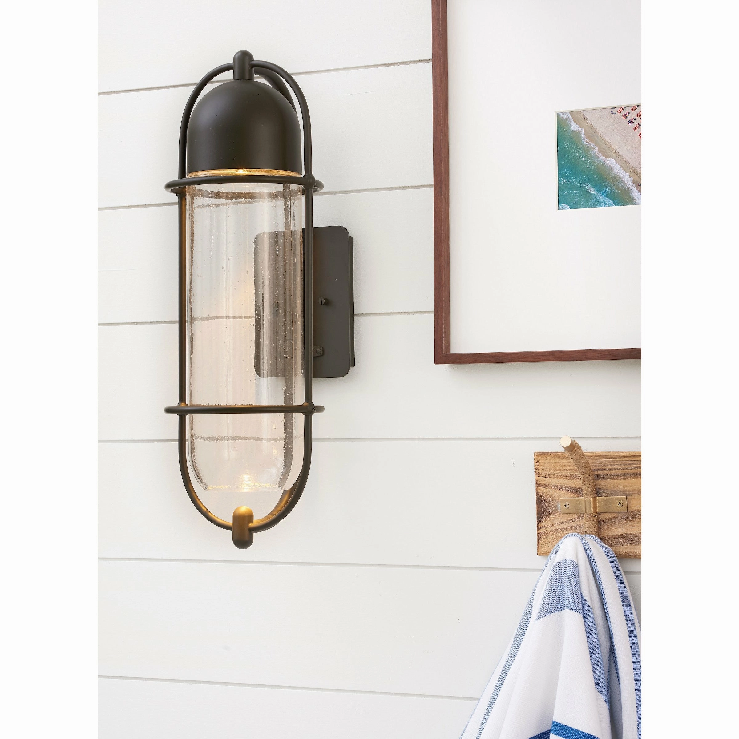 Perry Outdoor Wall Light