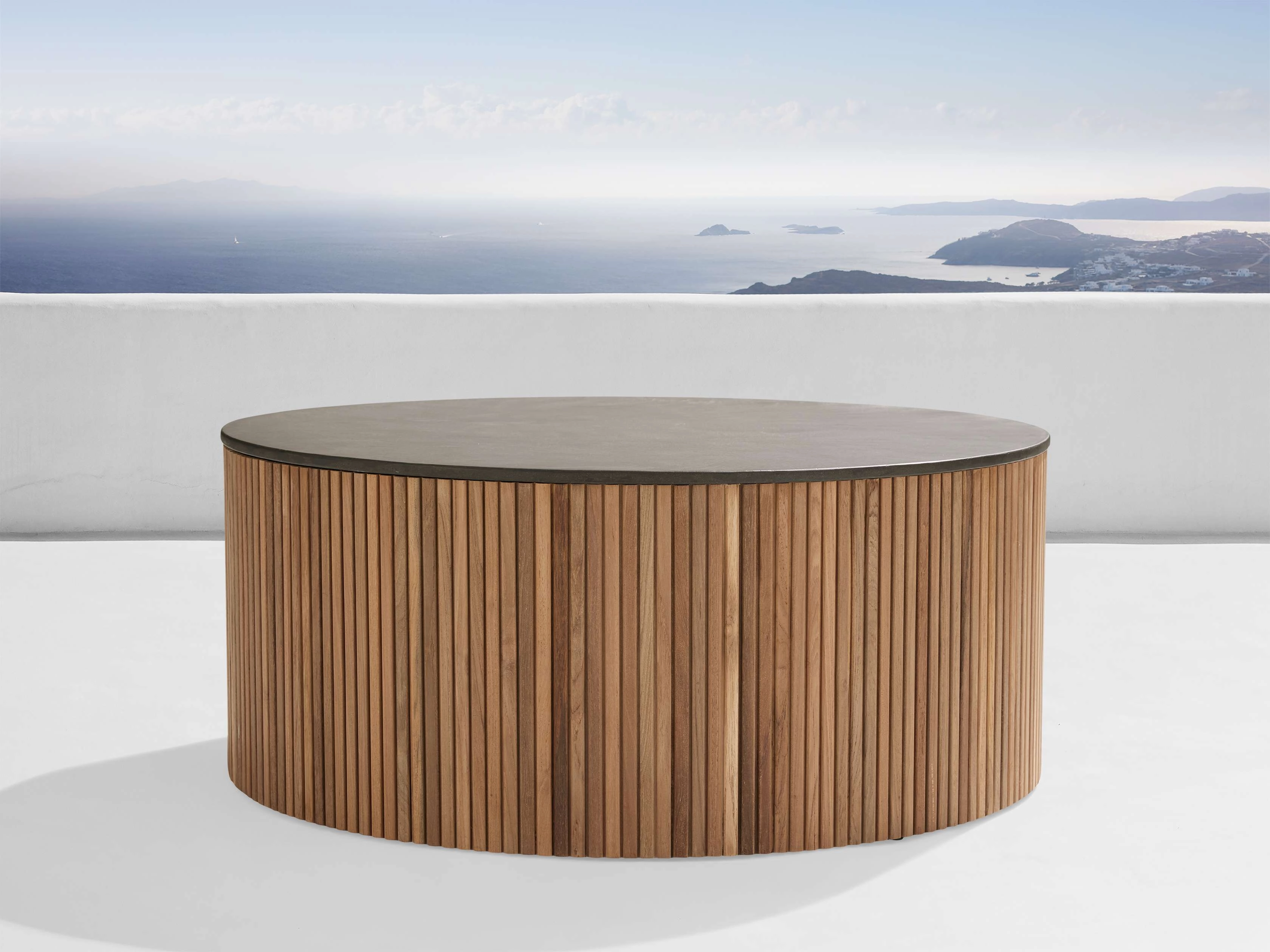 Pompeii Outdoor Round Coffee Tableoutdoor coffee table for patio or lounge
