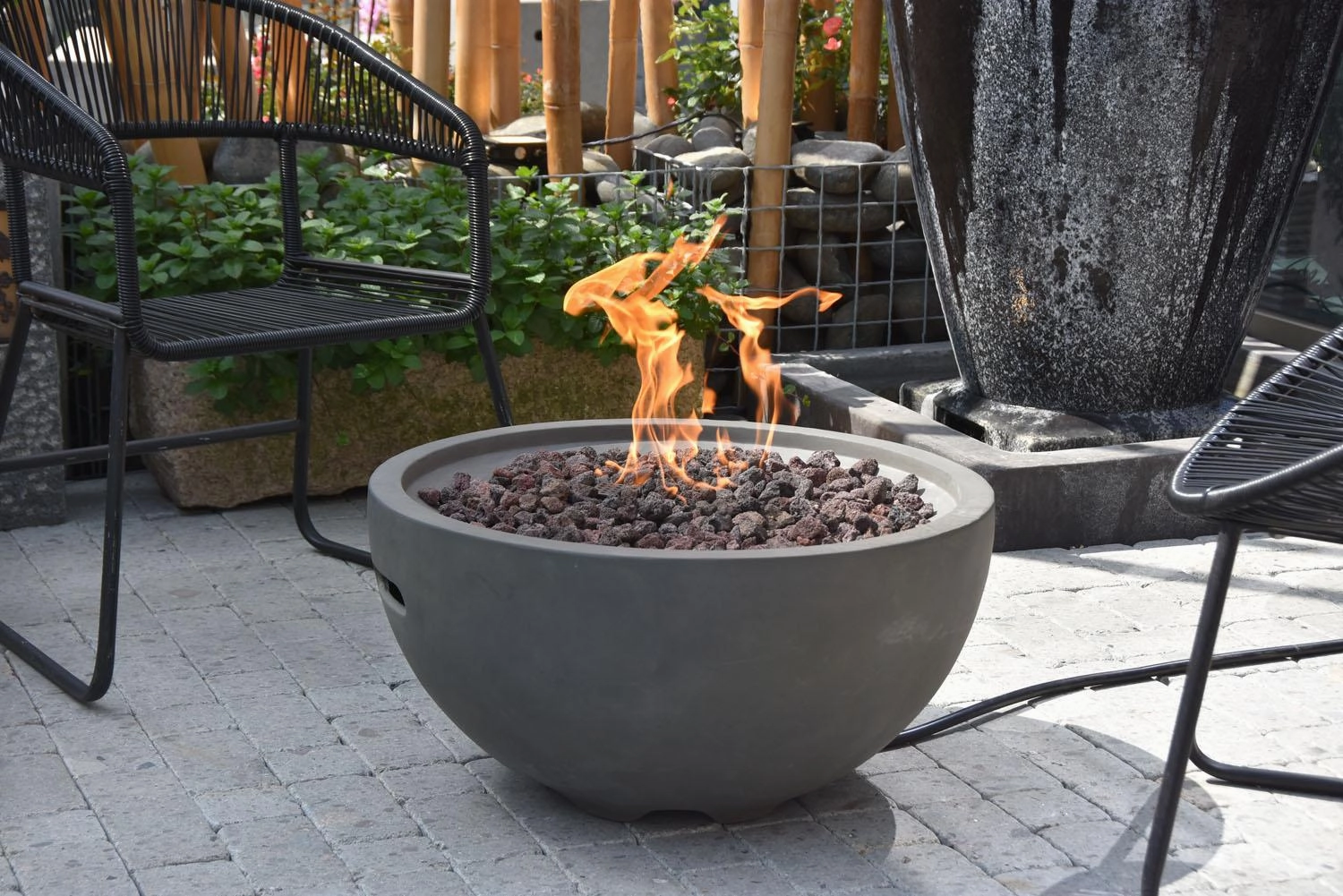 Puuoo Concrete Lava Fire Table (Modena)  Propane