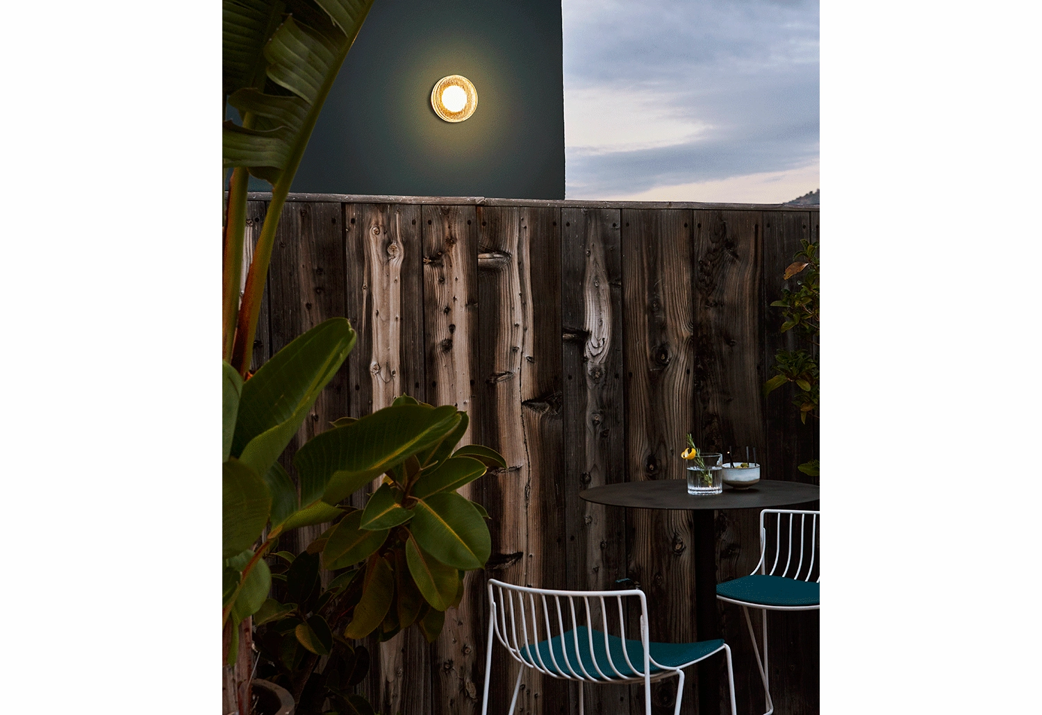 Roc Wall Light
