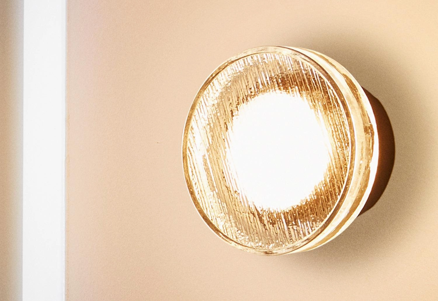 Roc Wall Light
