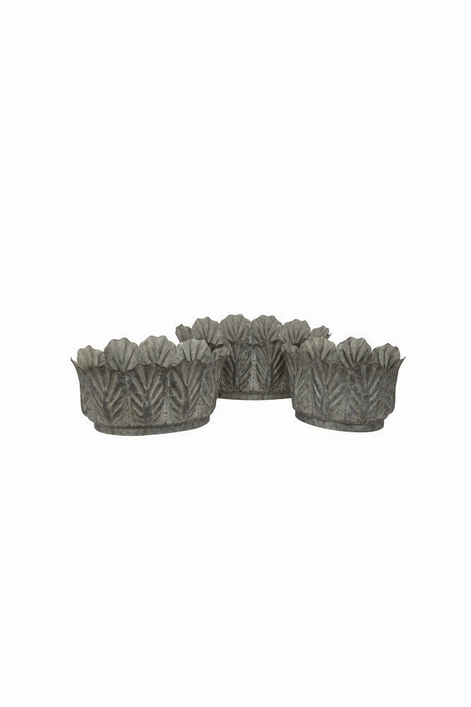 Set of 3 Petal Antiqued Planters