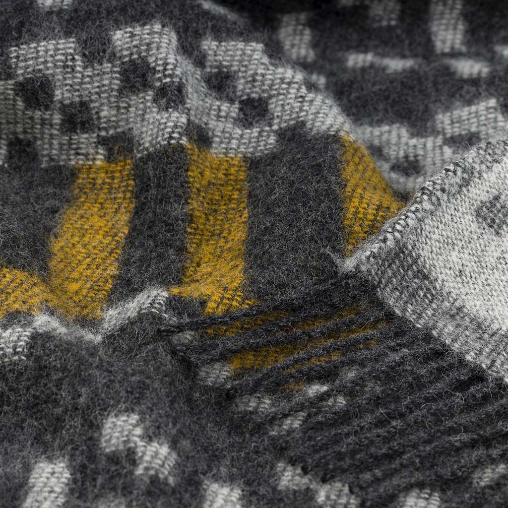 Skaft Sot Wool Blanket