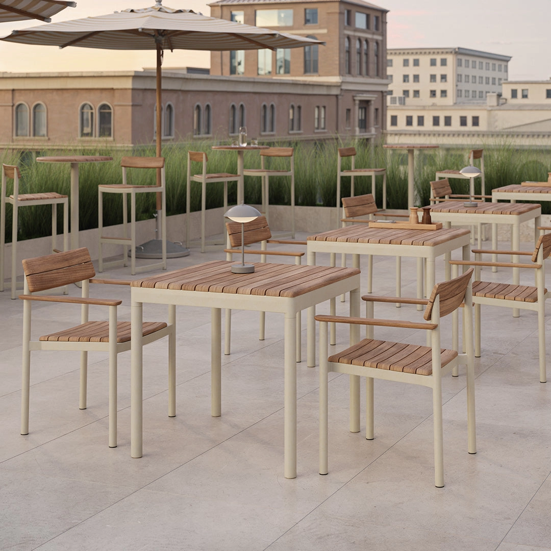 Skagerak Pelgaus High Table
