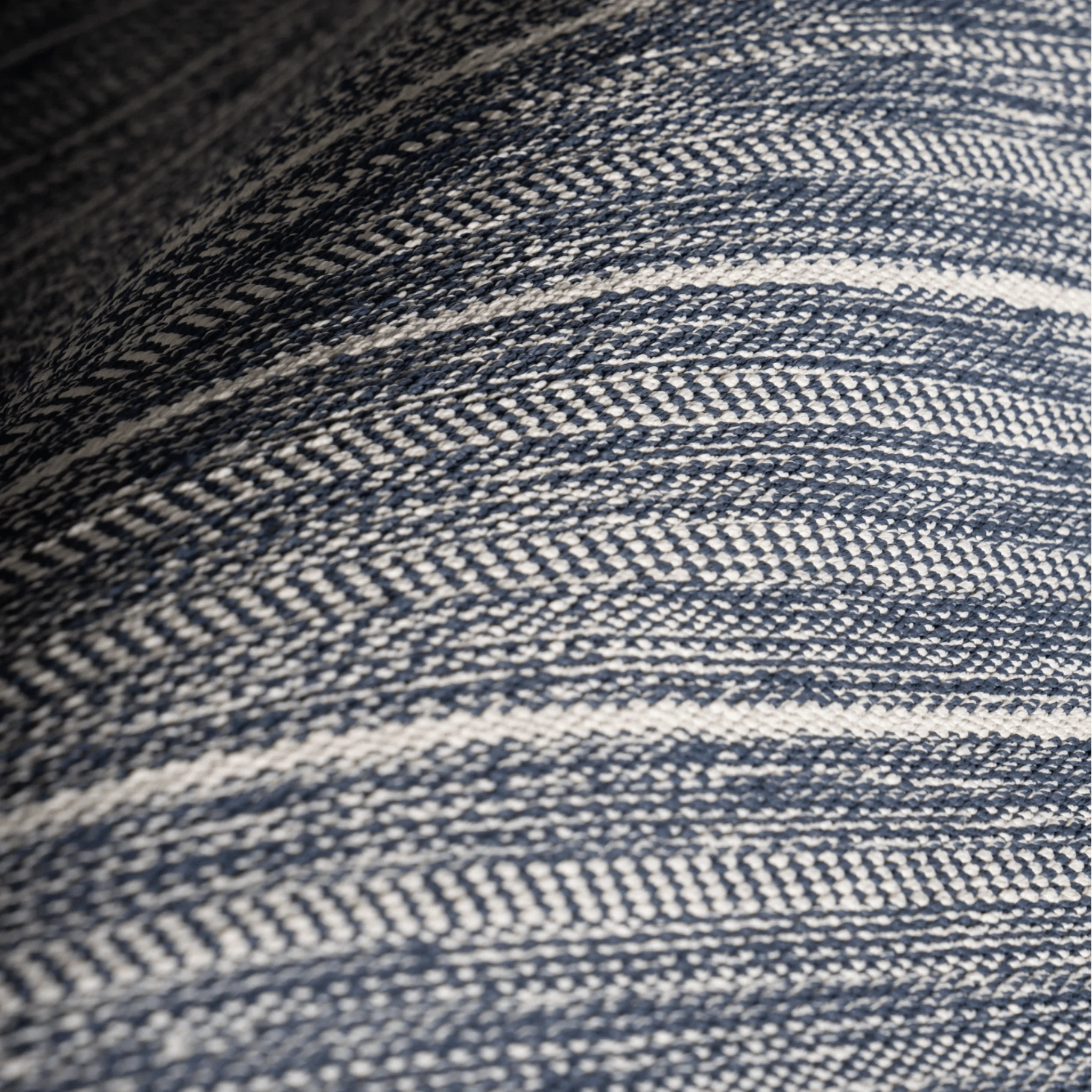 Skipper Stripe Handwoven Indoor/Outdoor Rug - Navy