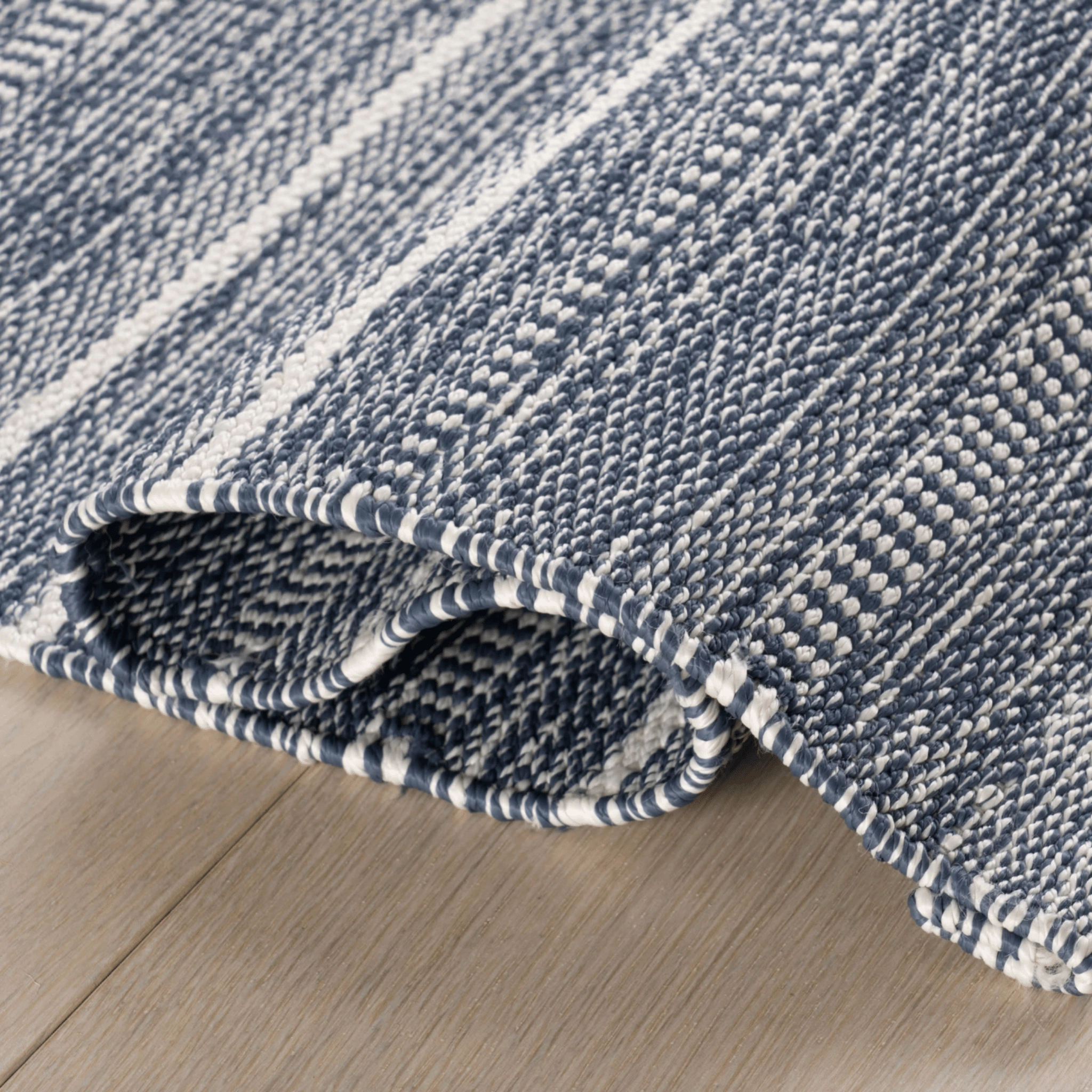 Skipper Stripe Handwoven Indoor/Outdoor Rug - Navy