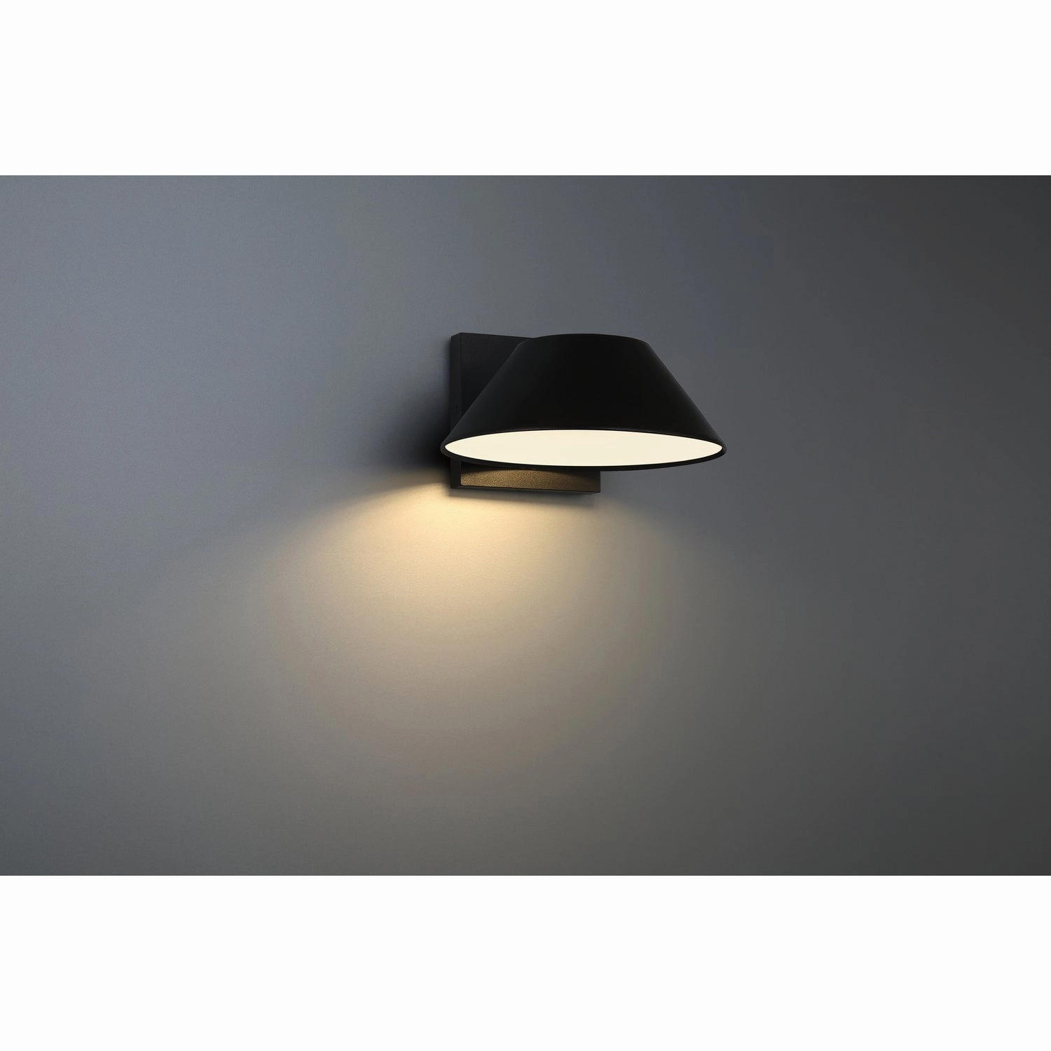 Solano LED Outdoor Wall Mount Black