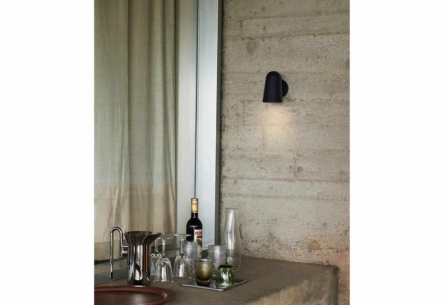 Solid Wall Lamp