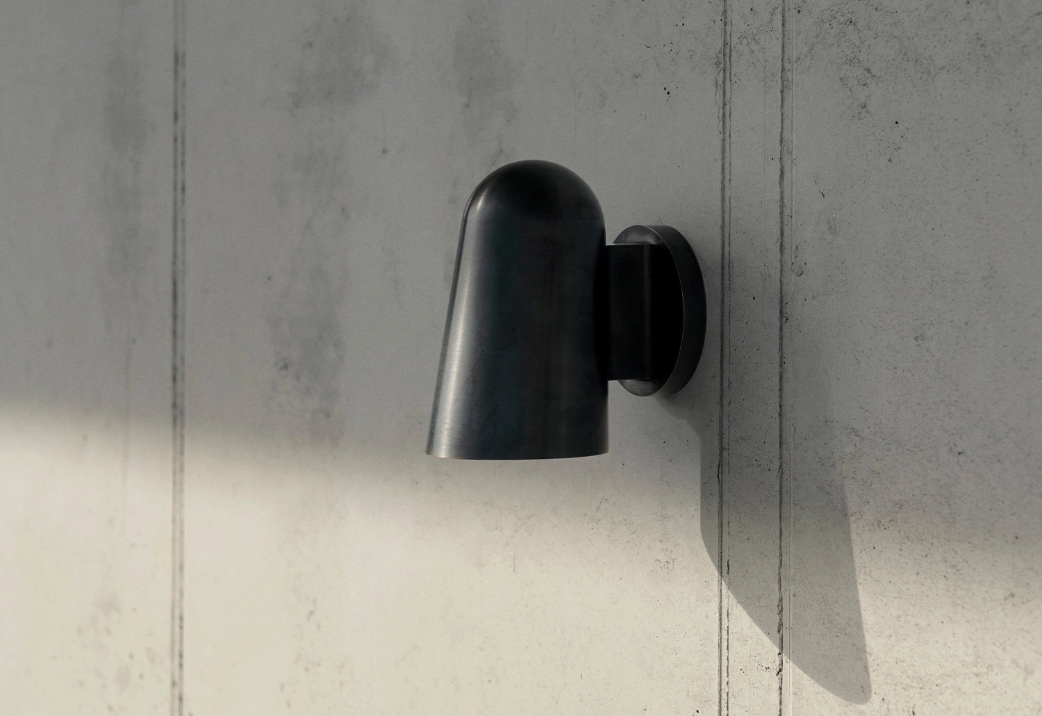 Solid Wall Lamp