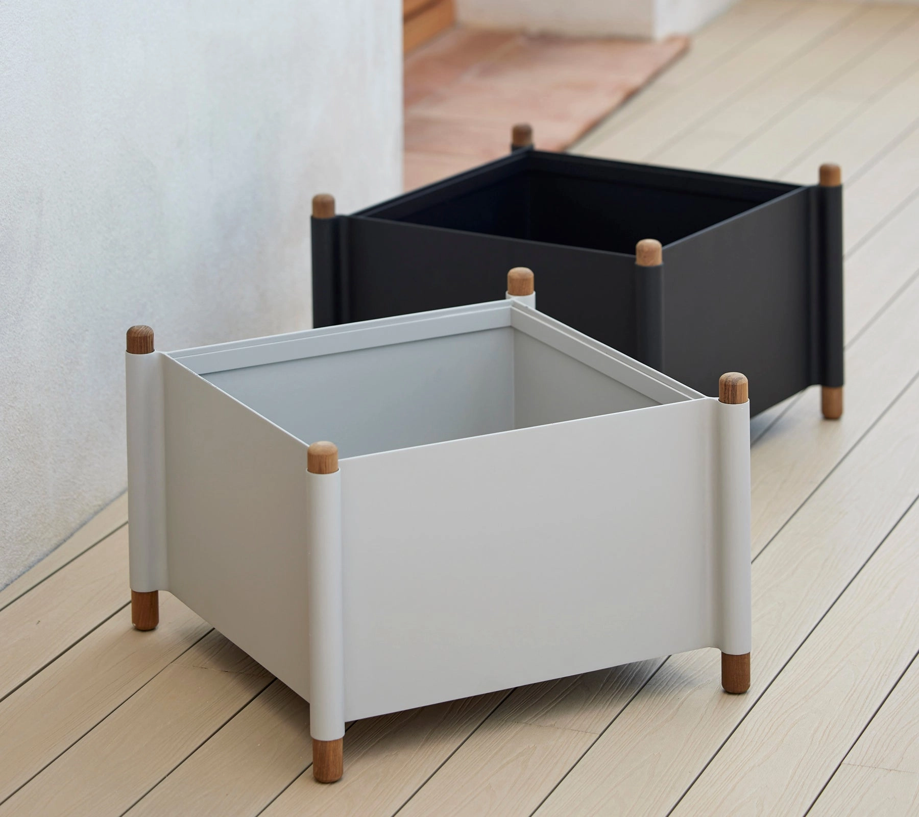 Sticks planter