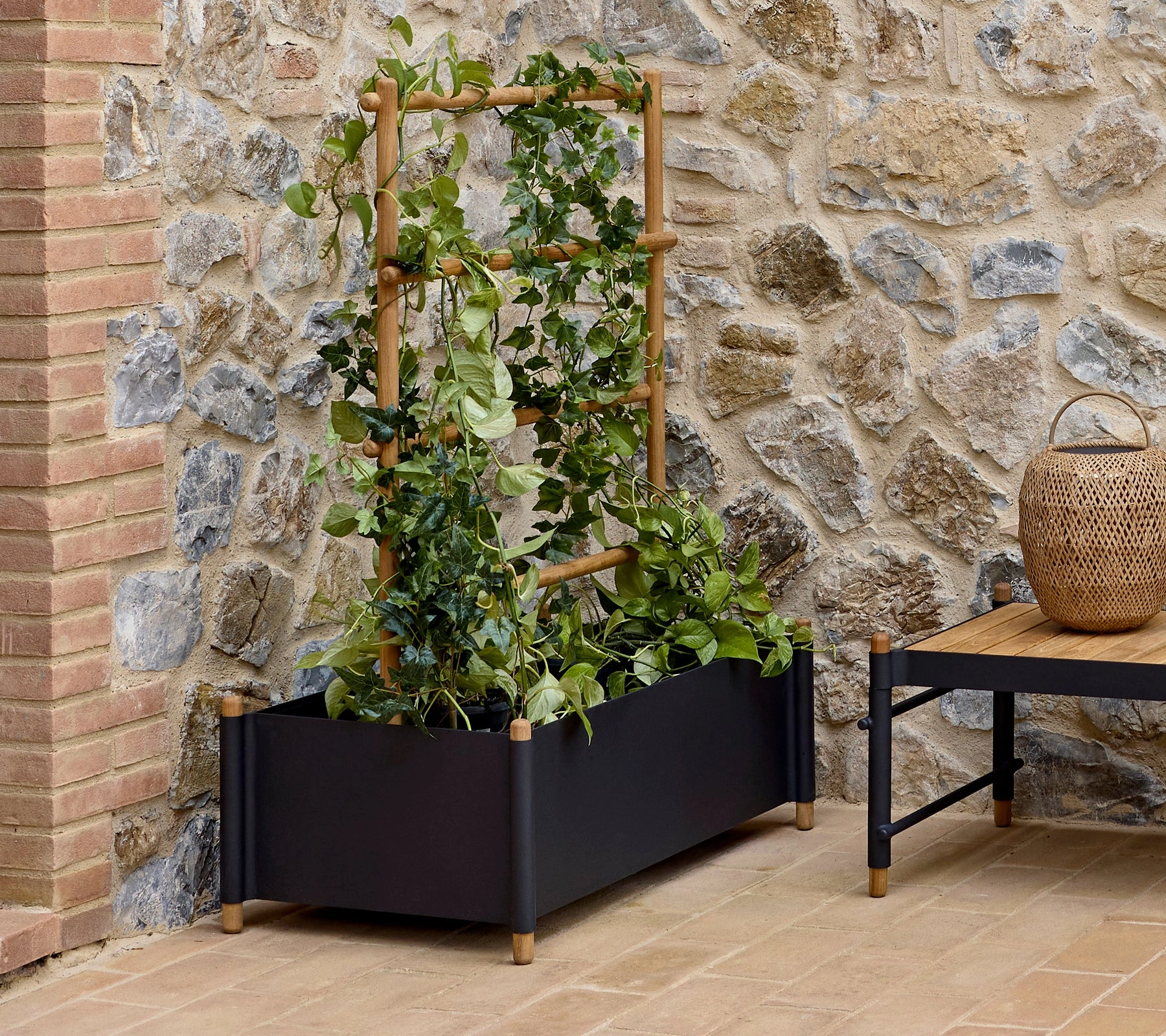 Sticks planter rack