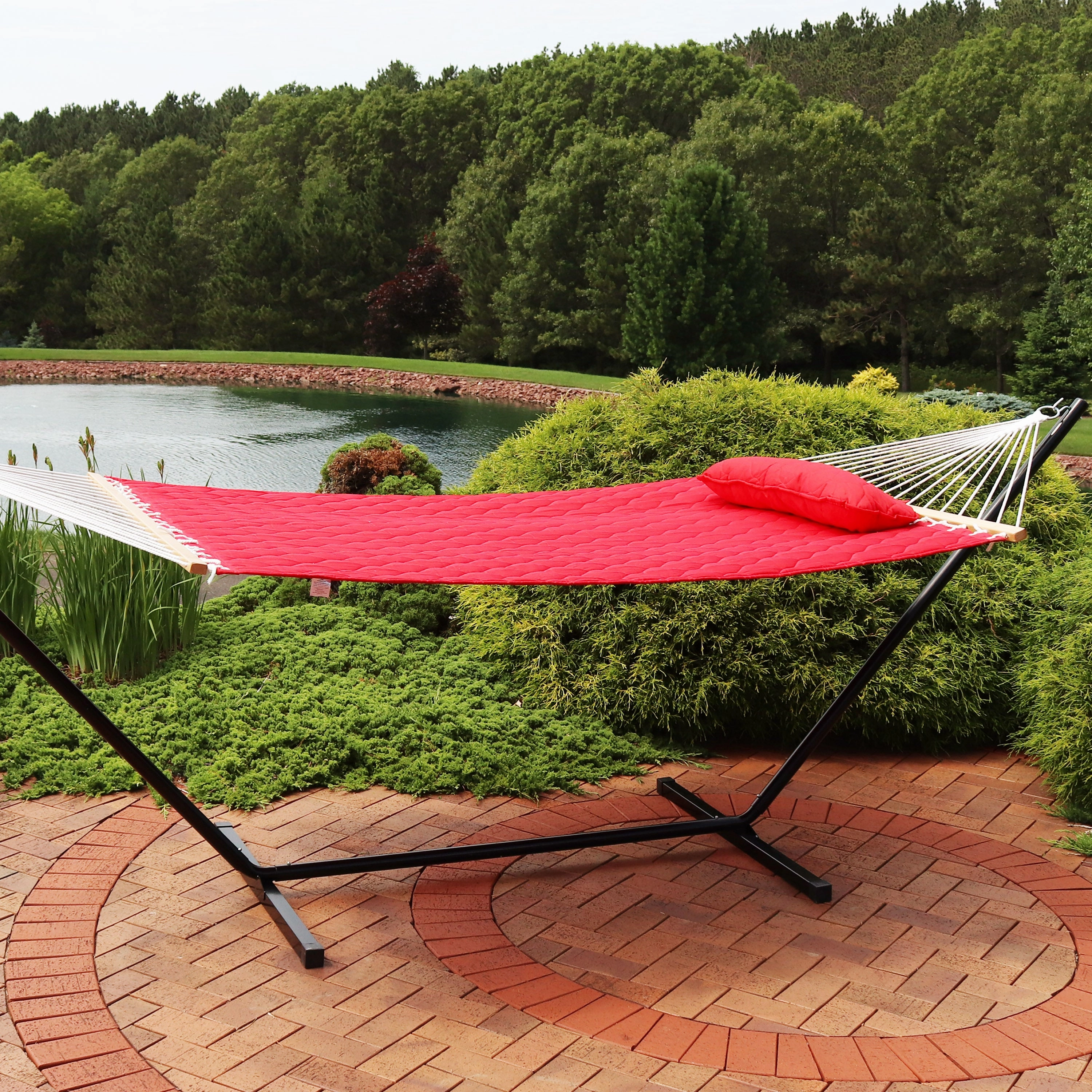 Sunnydaze 2-Person Quilted Hammock with Bolster Pillow