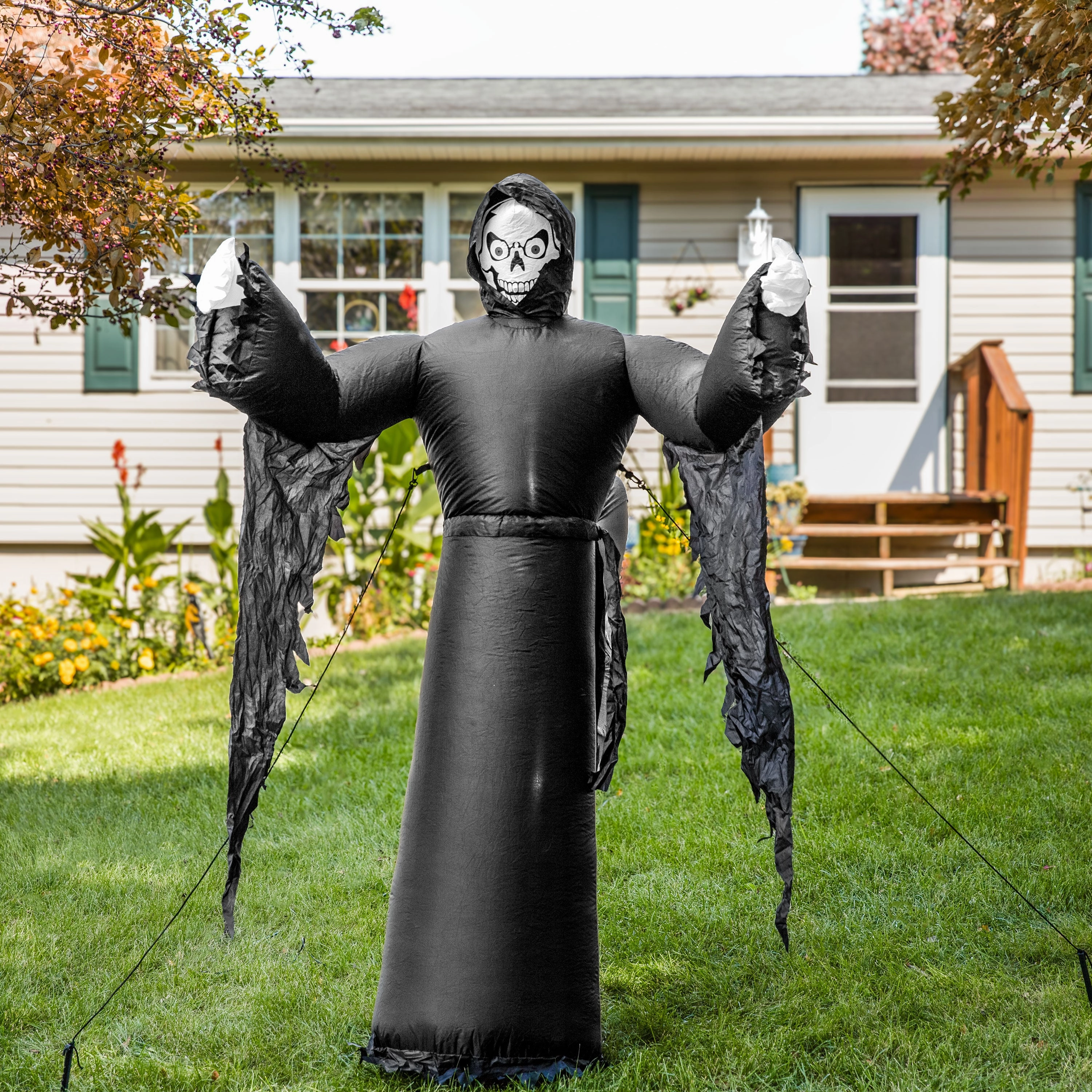 Sunnydaze 7 Grisly Grim Reaper Inflatable Halloween Decoration