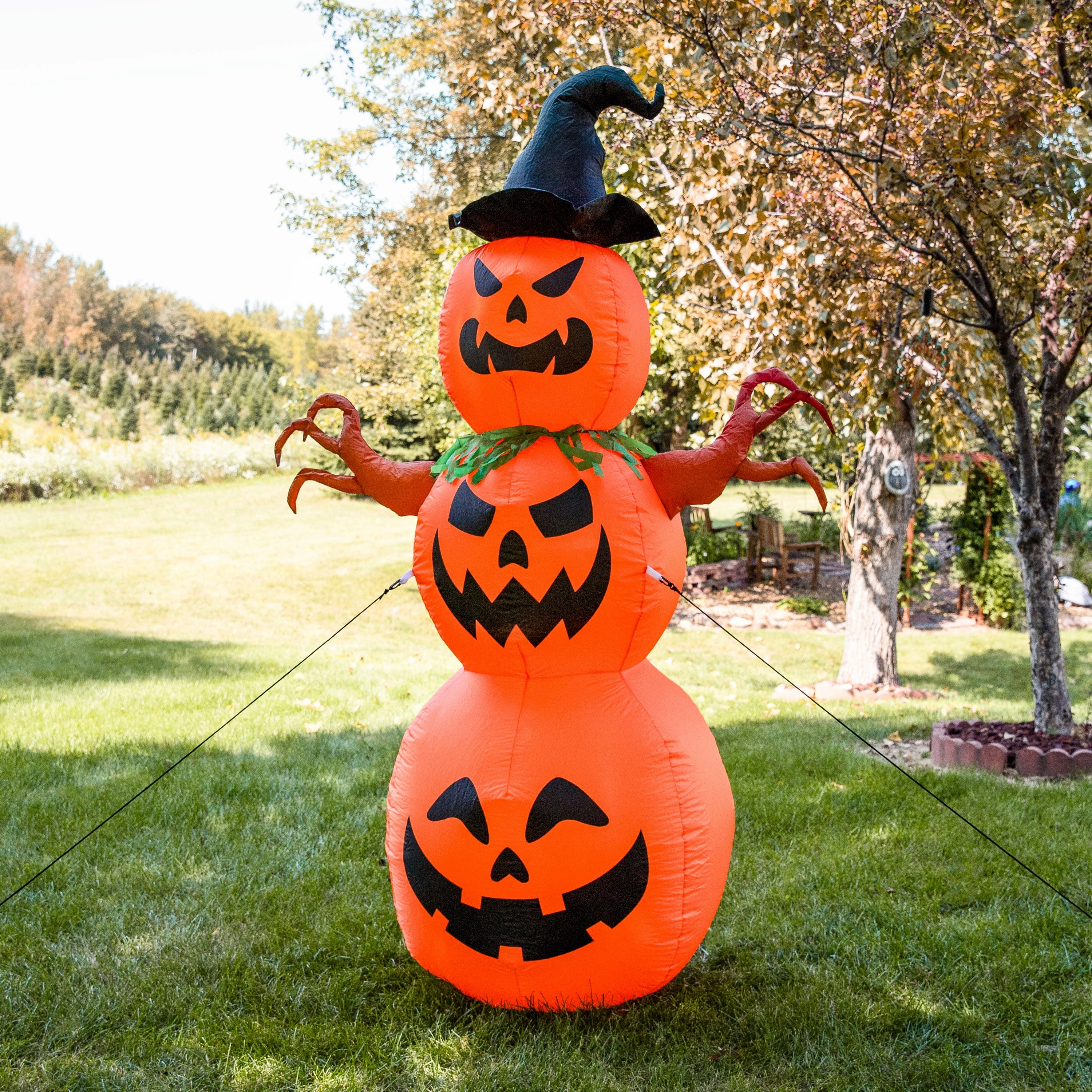 Sunnydaze 7 Jack-O-Lantern Scarecrow Pumpkin Inflatable Halloween Decoration