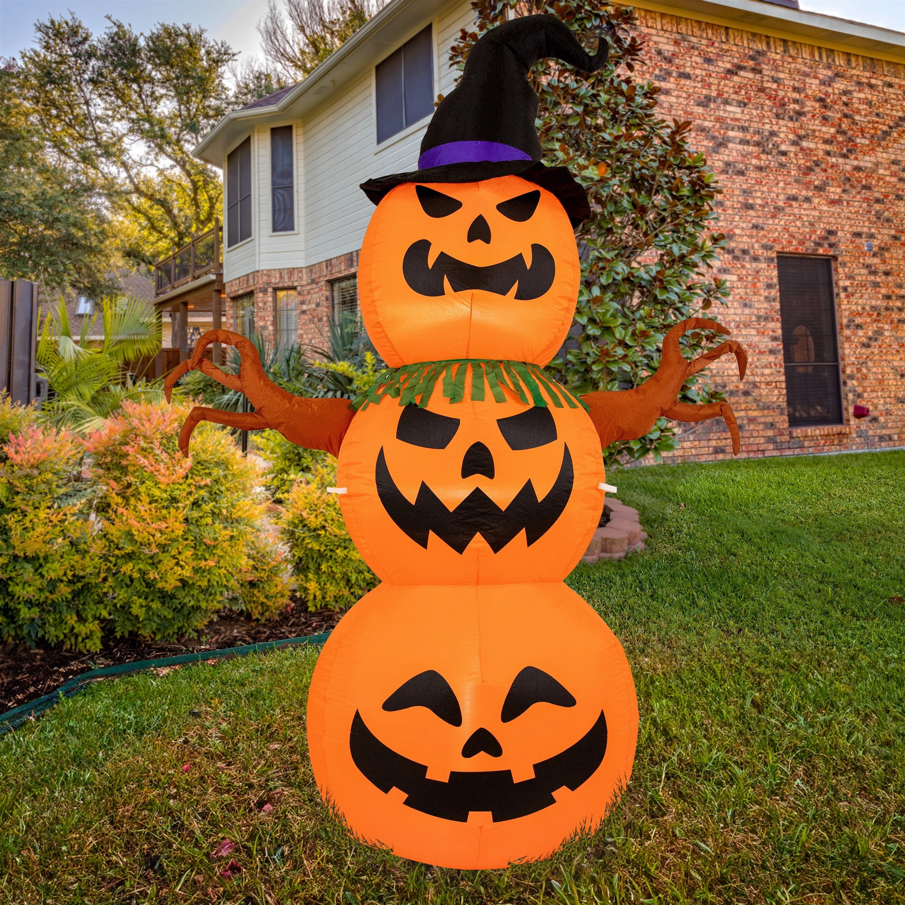 Sunnydaze 7 Jack-O-Lantern Scarecrow Pumpkin Inflatable Halloween Decoration