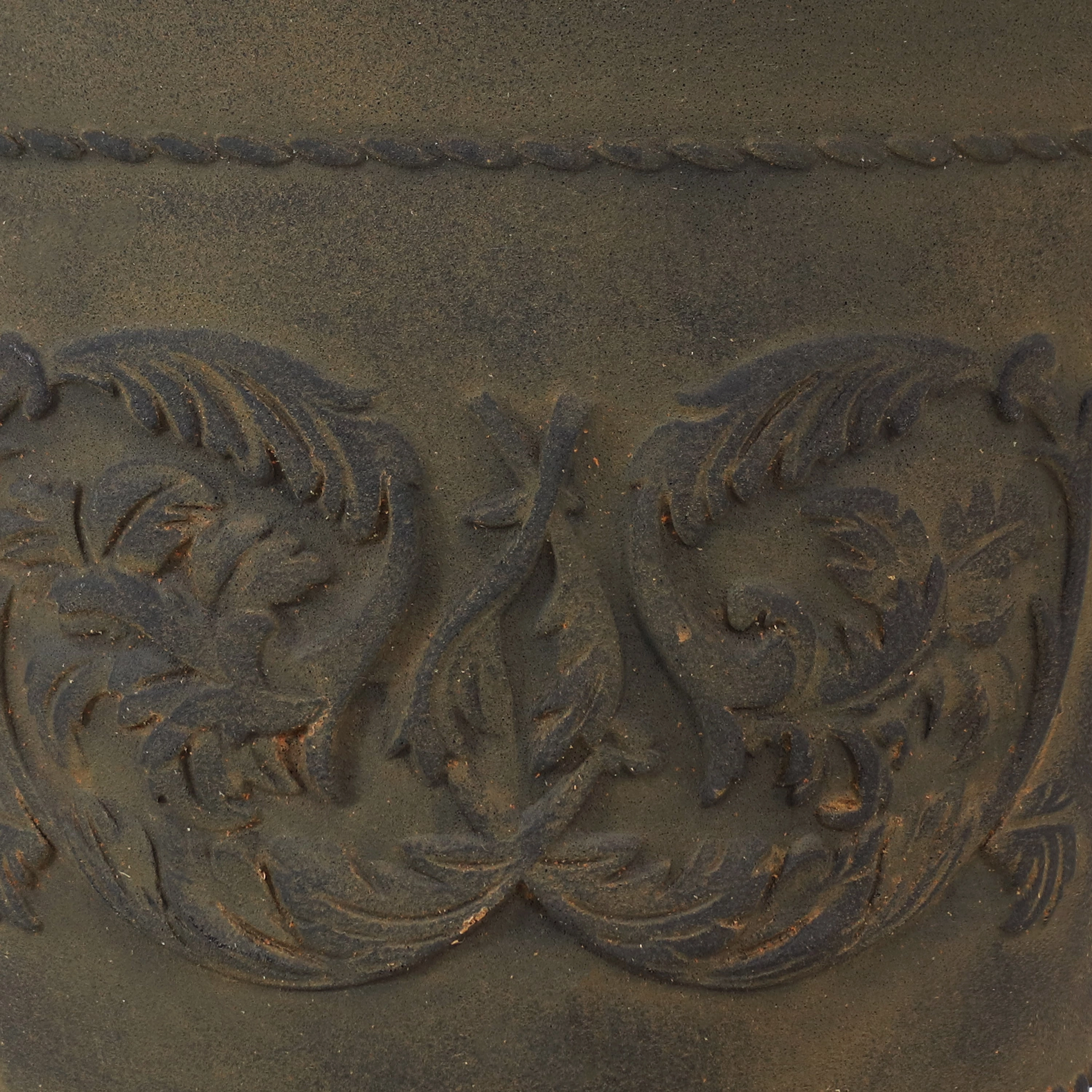Sunnydaze Arabella Polyresin Outdoor Flowerpot Planter