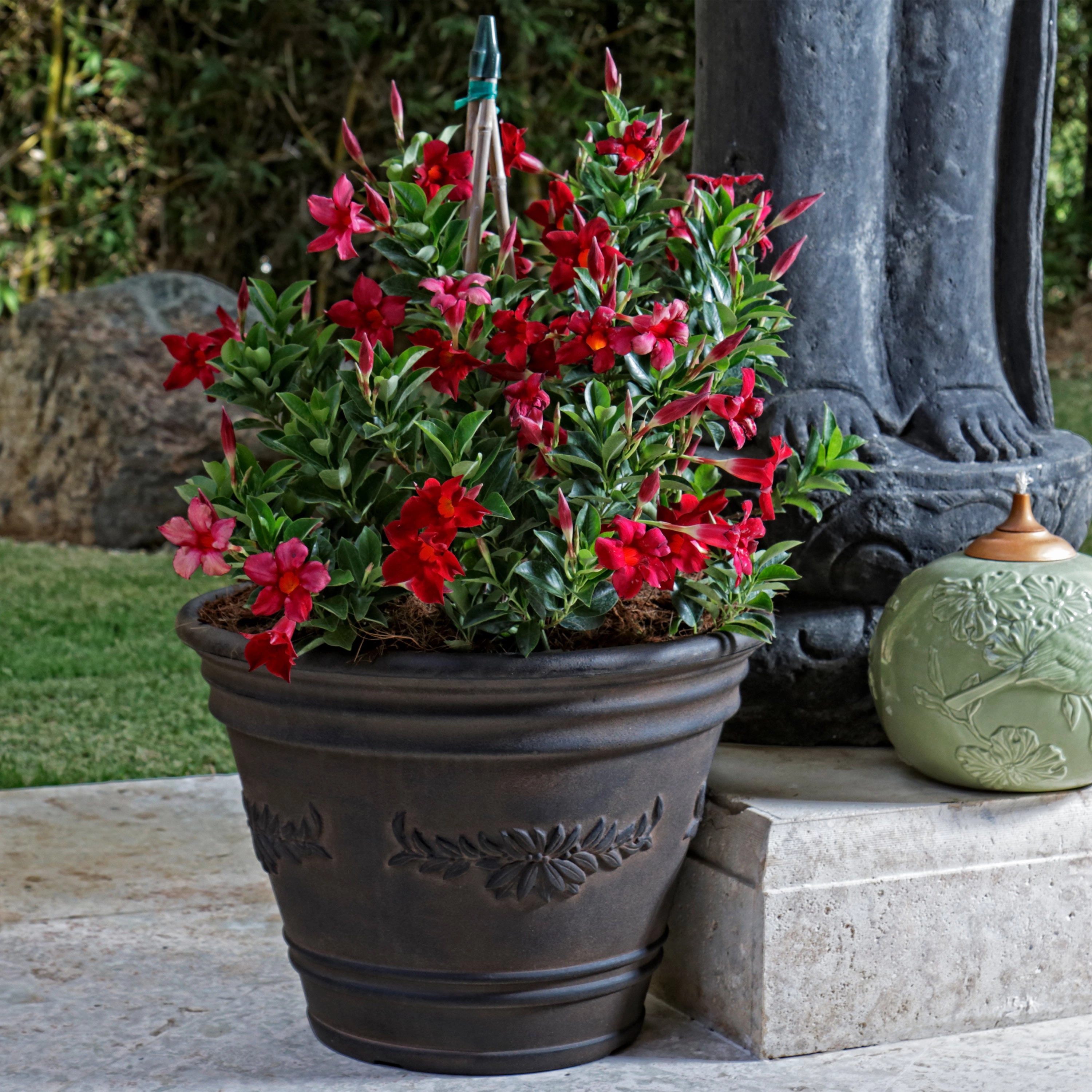Sunnydaze Laurel Polyresin Outdoor Flowerpot Planter - Rust - 13"