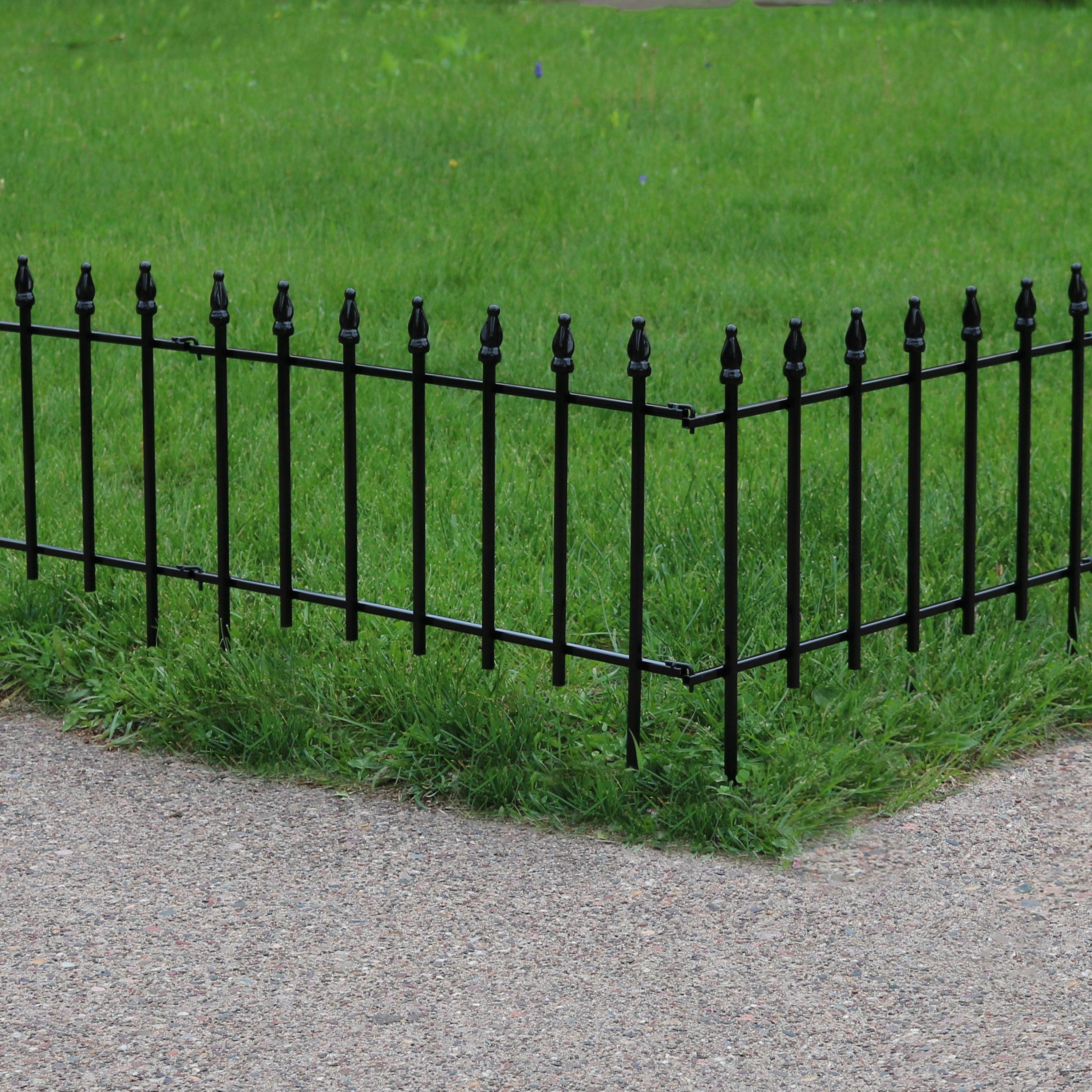 Sunnydaze Roman Garden Border Fence Set