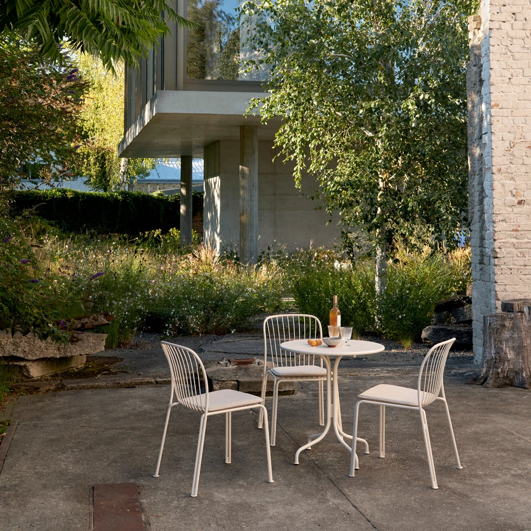 Thorvald SC96 Outdoor Caf Table