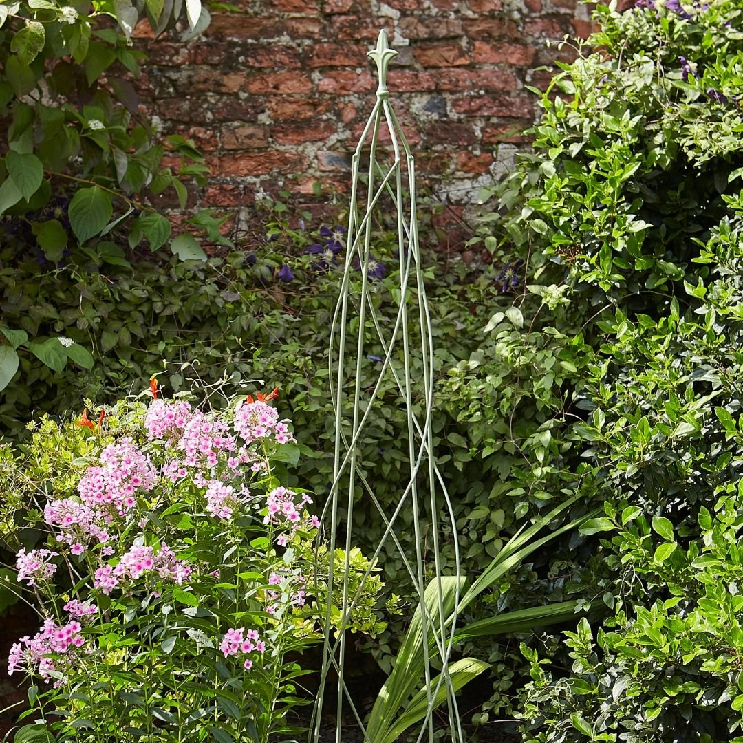 Tom Chambers Nostell Obelisk Sage premium quality garden tool set with case