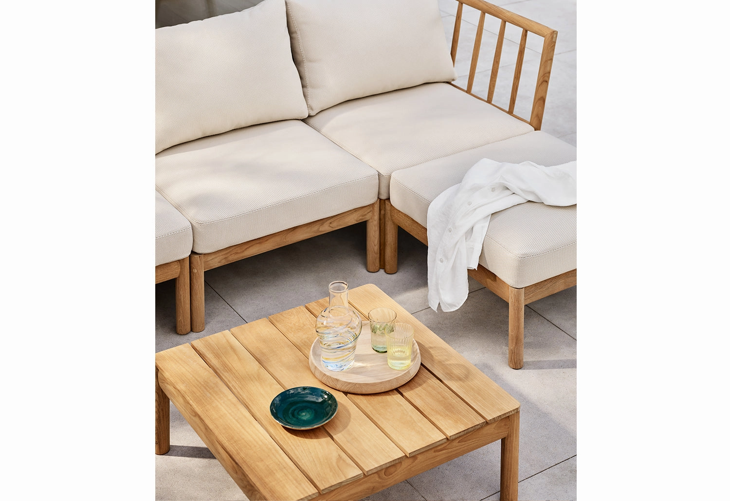 Tradition Lounge Table