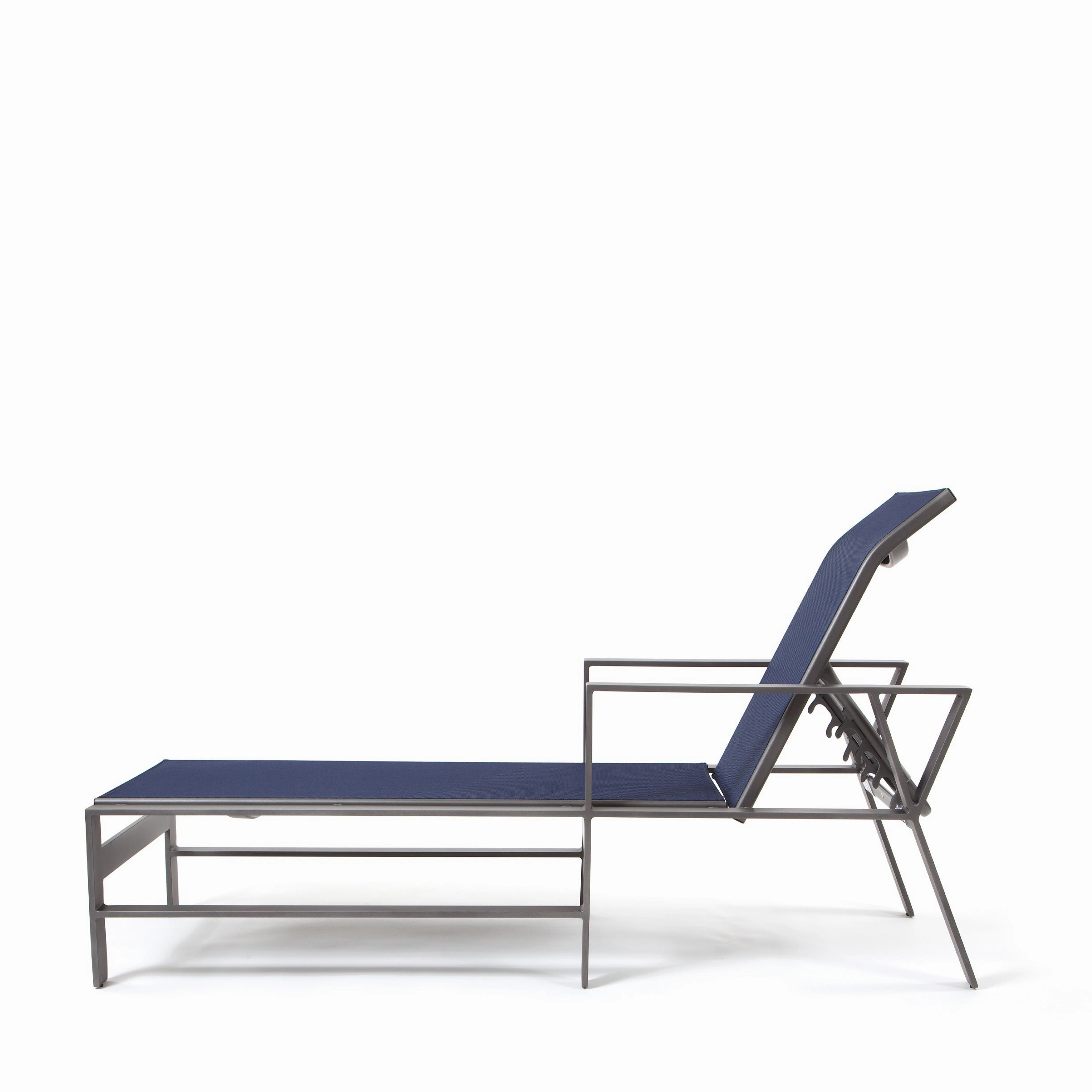 Trento Sling Chaise Lounge