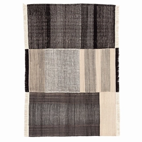 Tres Outdoor RugDurable outdoor patio accessories
